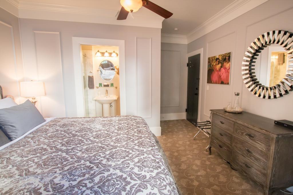 West End Guest House ลังเลย์ ภายนอก รูปภาพ